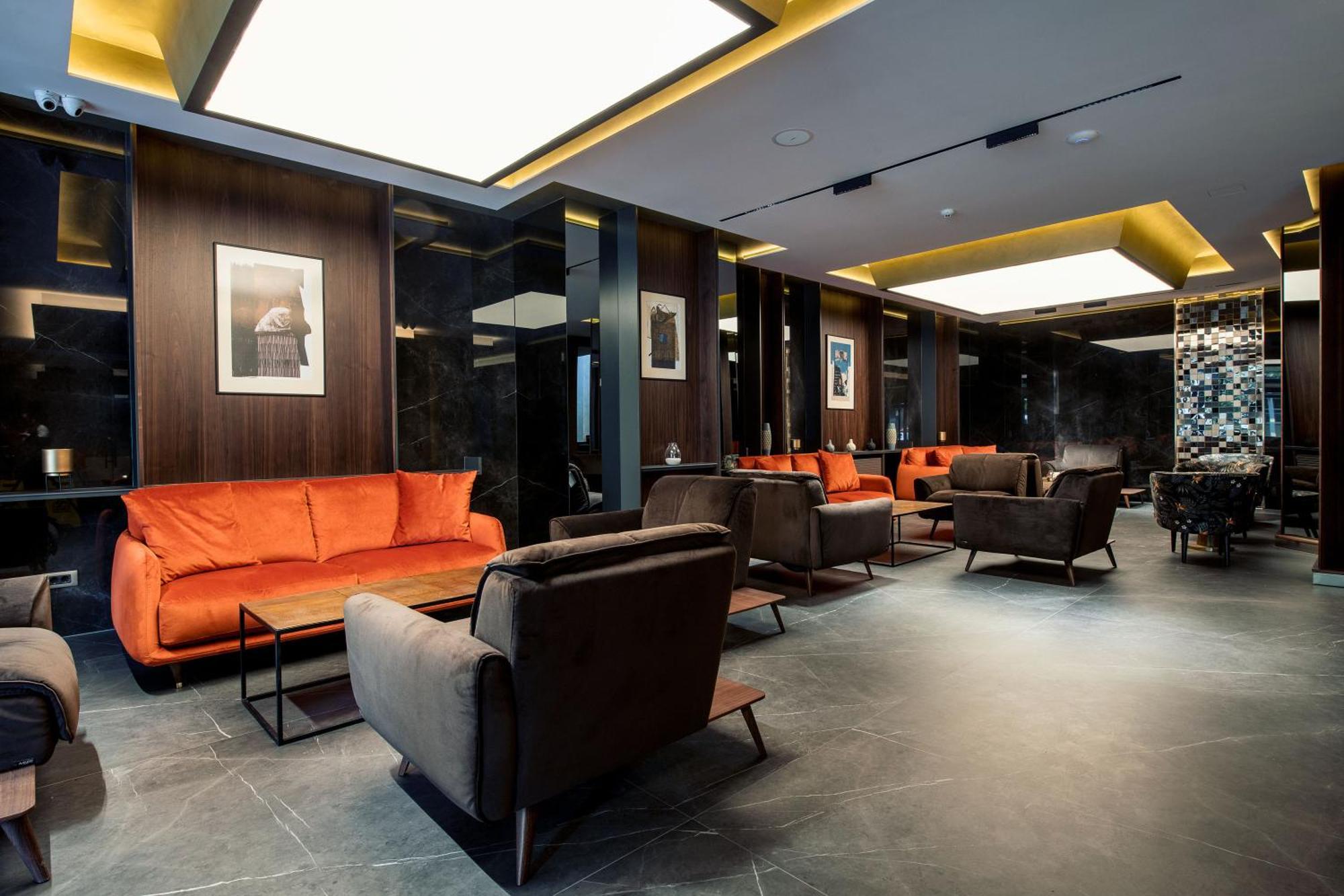Seraphine Plaza 佩奇 外观 照片