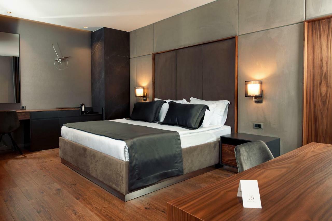 Seraphine Plaza 佩奇 外观 照片